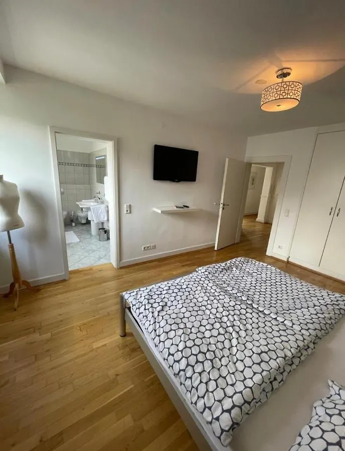 Ferienwohnung Luxury Rooftop Loft With River View 10Min To City Düsseldorf