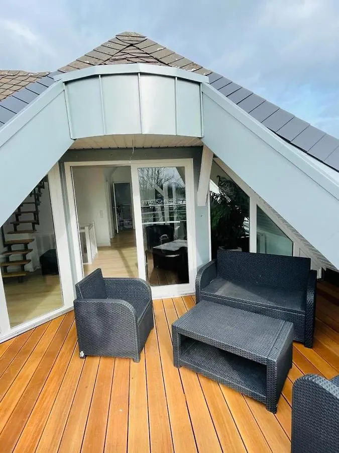Ferienwohnung Luxury Rooftop Loft With River View 10Min To City Düsseldorf